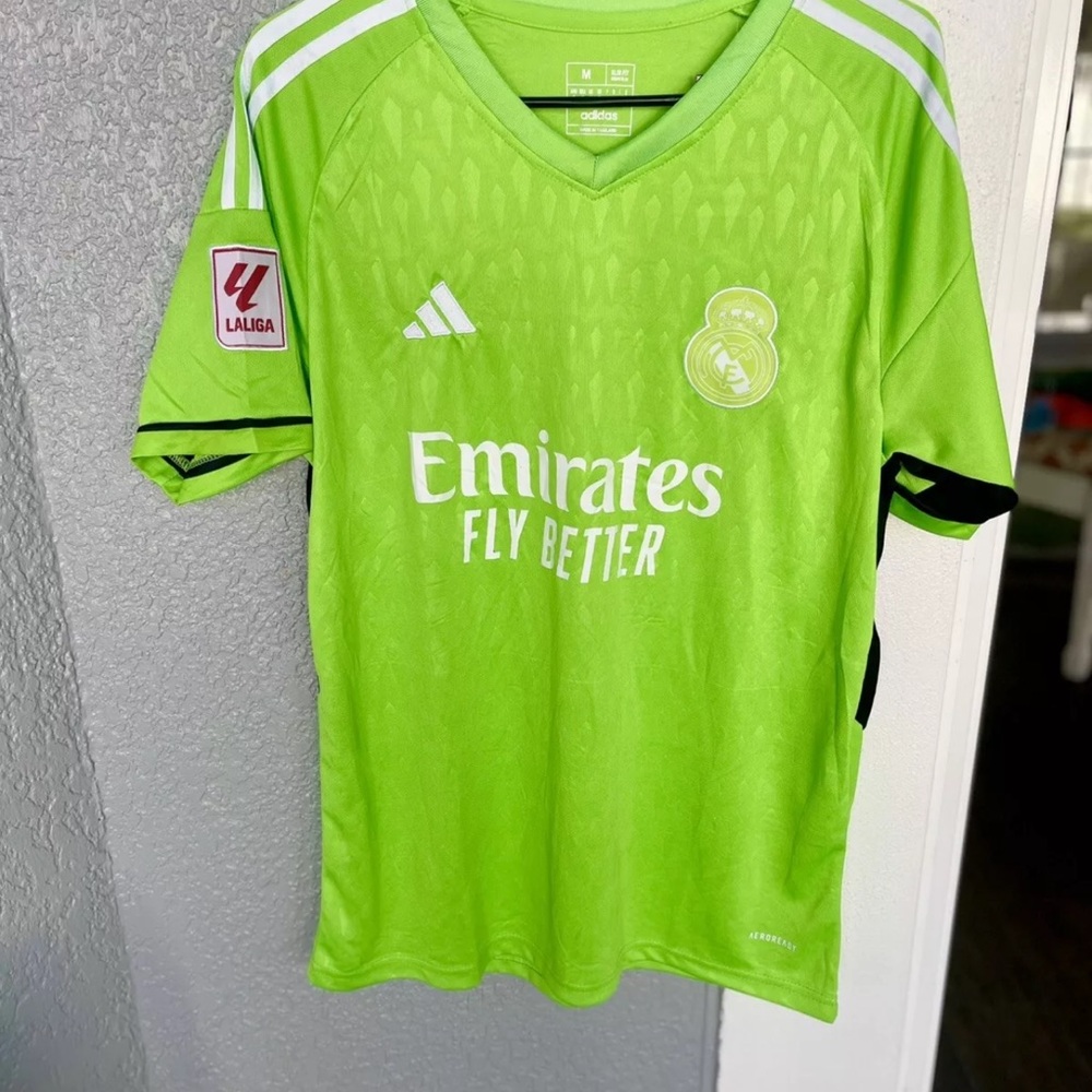 NWT- Adidas Real Madrid jersey set size medium Green - Picture 9 of 12